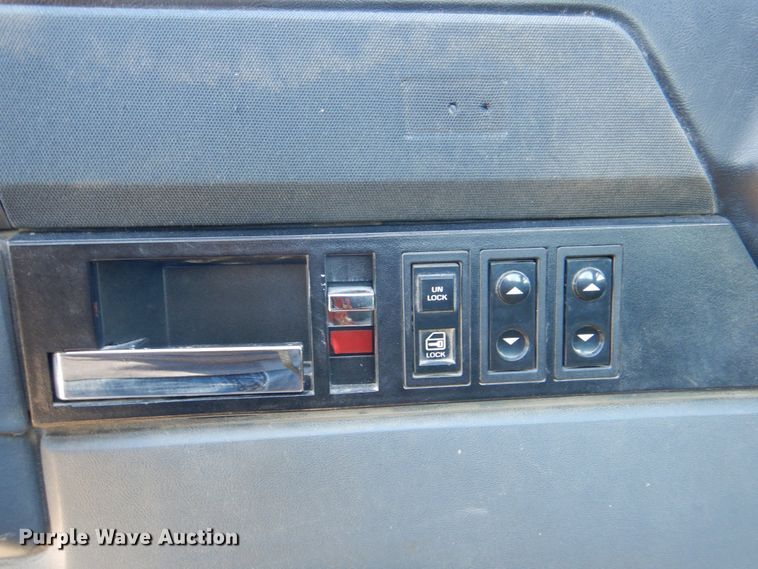 image for item HS9981 1989 Chevrolet Silverado C1500  pickup truck