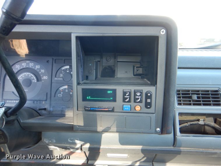 image for item HS9981 1989 Chevrolet Silverado C1500  pickup truck