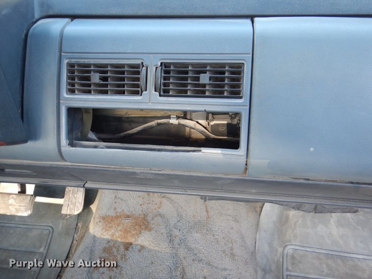 image for item HS9981 1989 Chevrolet Silverado C1500  pickup truck