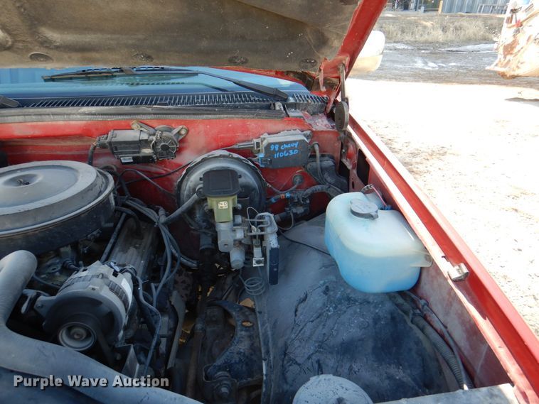 image for item HS9981 1989 Chevrolet Silverado C1500  pickup truck