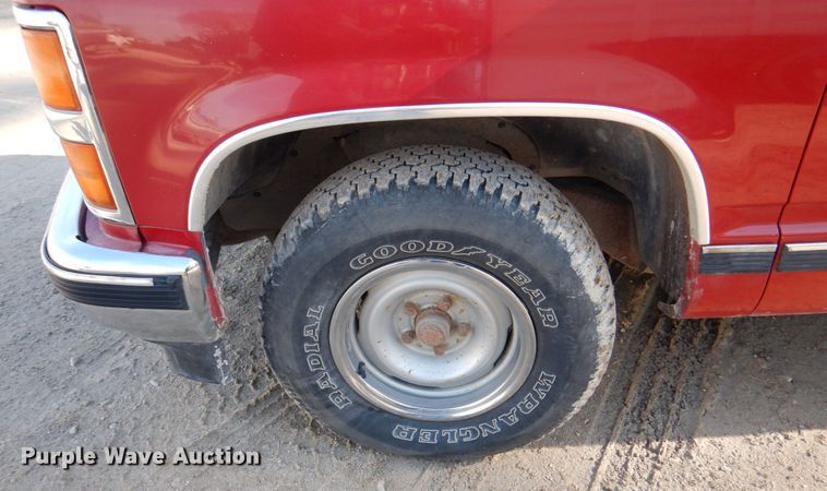 image for item HS9981 1989 Chevrolet Silverado C1500  pickup truck