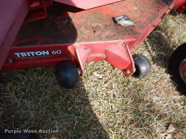 image for item HU9003 Exmark Lazer Z  lawn mower