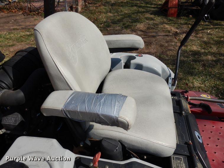 image for item HU9003 Exmark Lazer Z  lawn mower