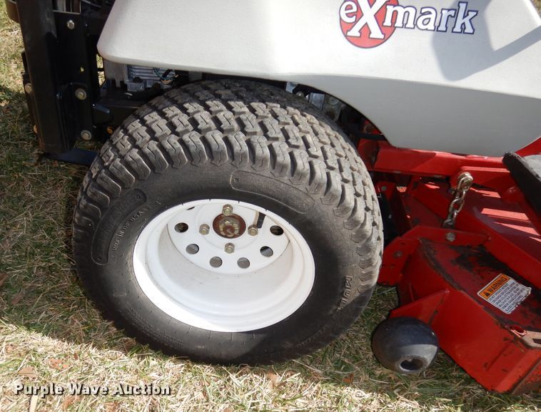 image for item HU9003 Exmark Lazer Z  lawn mower