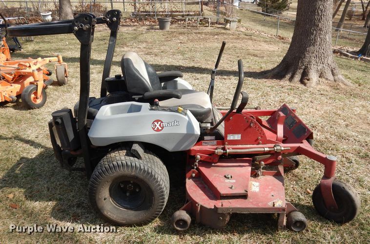 image for item HU9006 Exmark Lazer Z  lawn mower