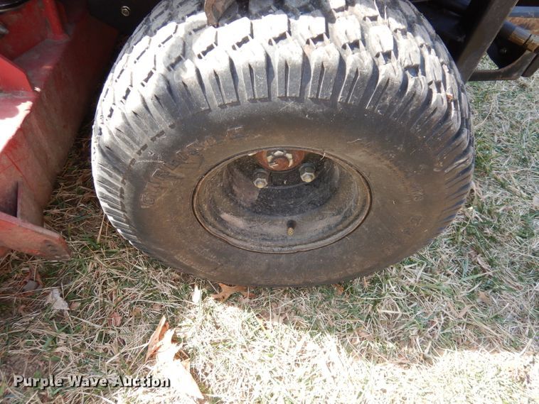 image for item HU9006 Exmark Lazer Z  lawn mower