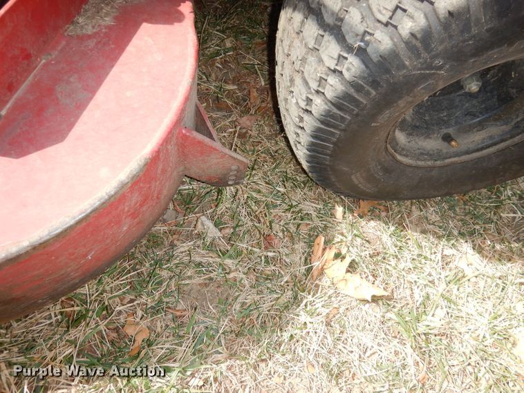 image for item HU9006 Exmark Lazer Z  lawn mower