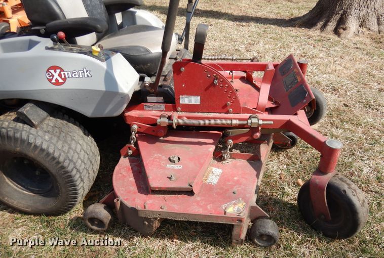 image for item HU9006 Exmark Lazer Z  lawn mower