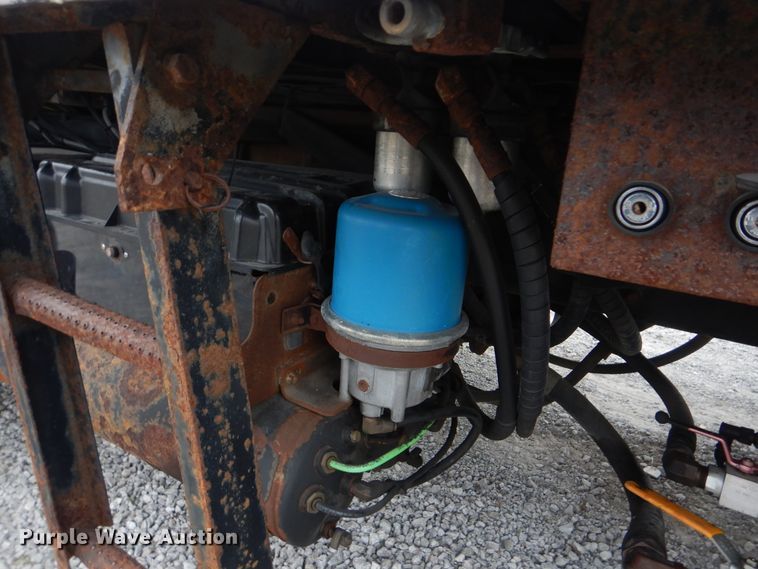 image for item HX9043 2009 International 4400  paper recycling truck