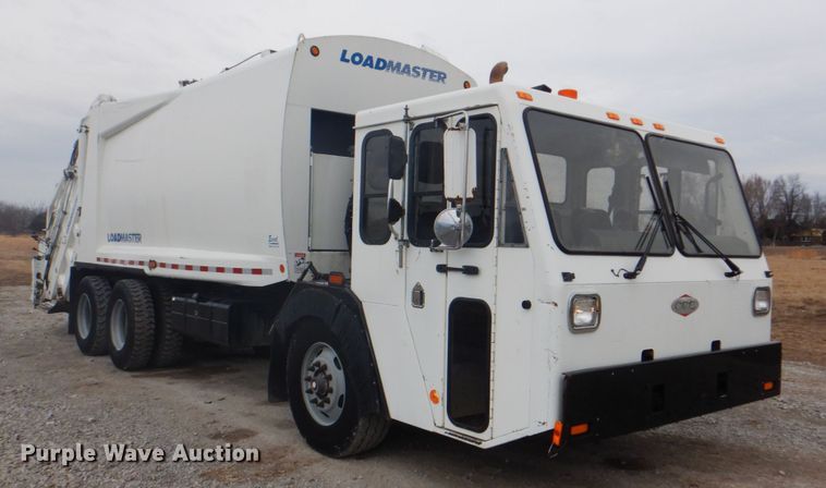image for item HX9170 2007 Crane Carrier Low Entry  refuse truck