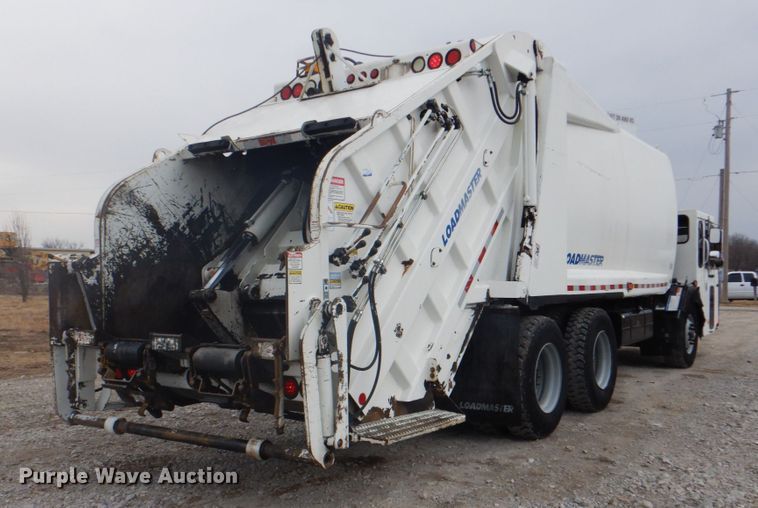 image for item HX9170 2007 Crane Carrier Low Entry  refuse truck