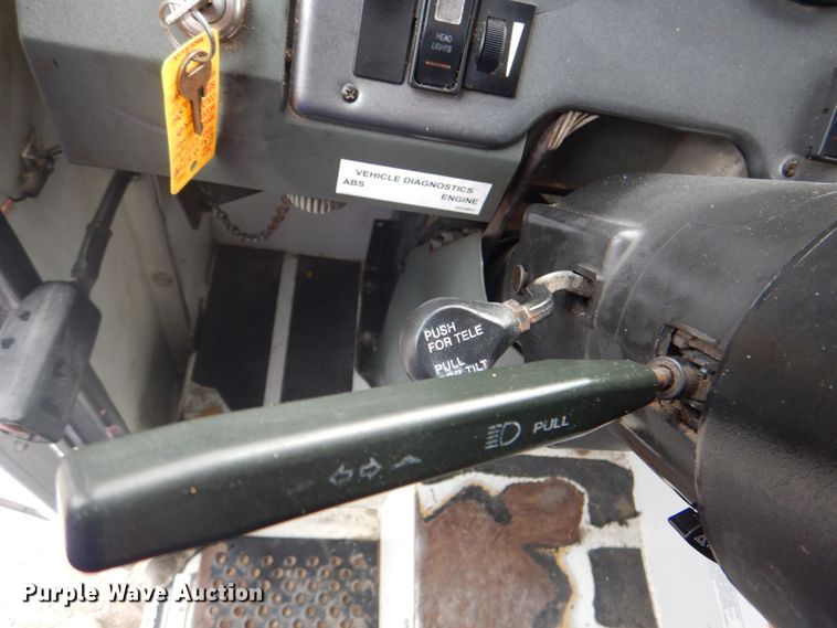 image for item HX9170 2007 Crane Carrier Low Entry  refuse truck