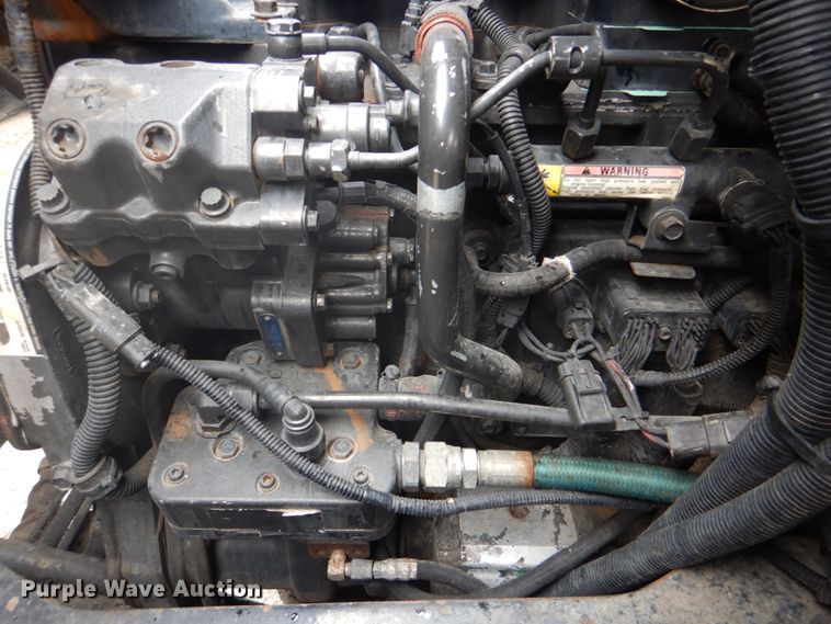 image for item HX9170 2007 Crane Carrier Low Entry  refuse truck