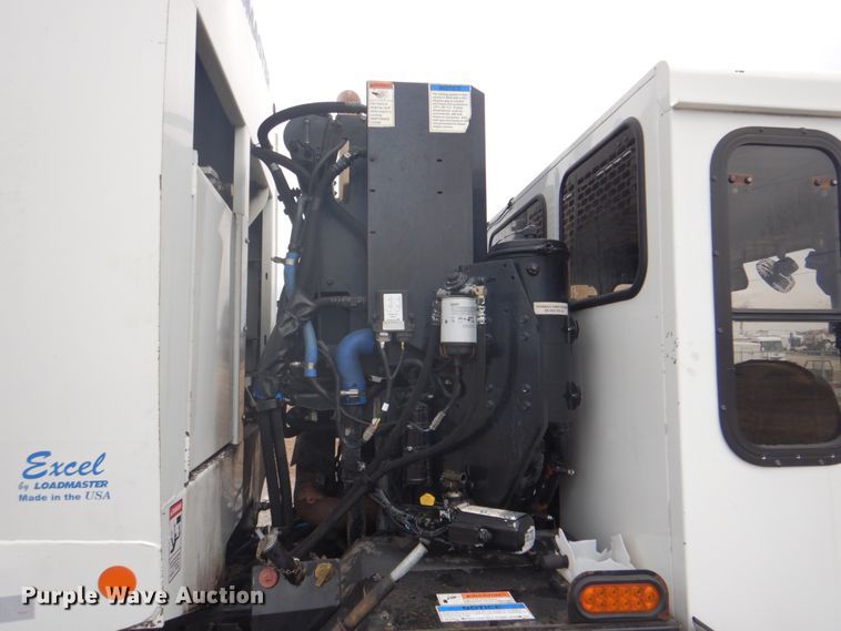 image for item HX9170 2007 Crane Carrier Low Entry  refuse truck