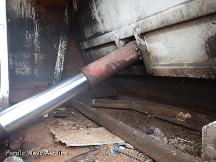 image for item HX9170 2007 Crane Carrier Low Entry  refuse truck