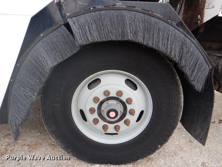 image for item HX9170 2007 Crane Carrier Low Entry  refuse truck