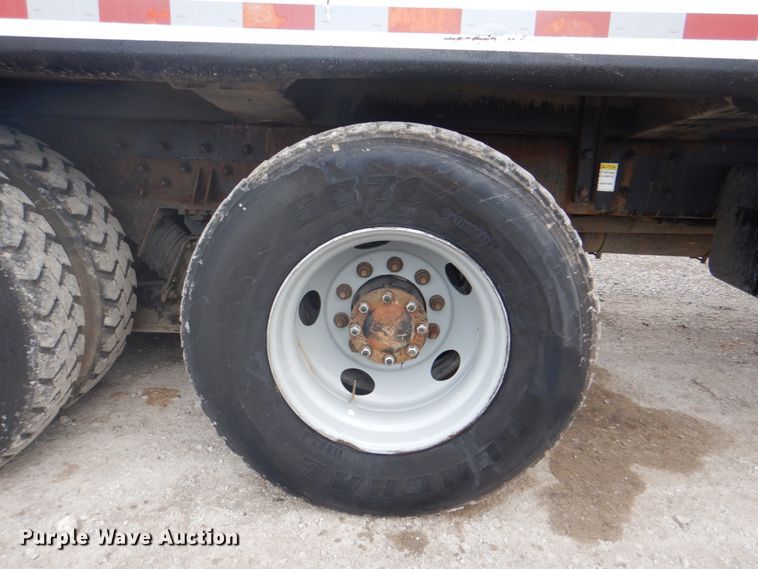 image for item HX9170 2007 Crane Carrier Low Entry  refuse truck