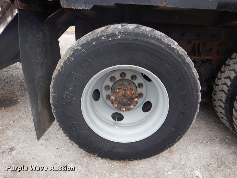 image for item HX9170 2007 Crane Carrier Low Entry  refuse truck