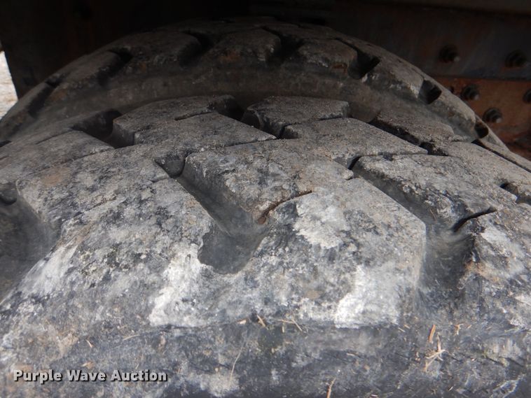 image for item HX9170 2007 Crane Carrier Low Entry  refuse truck