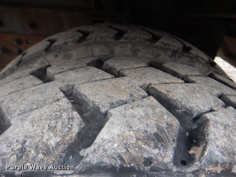 image for item HX9170 2007 Crane Carrier Low Entry  refuse truck