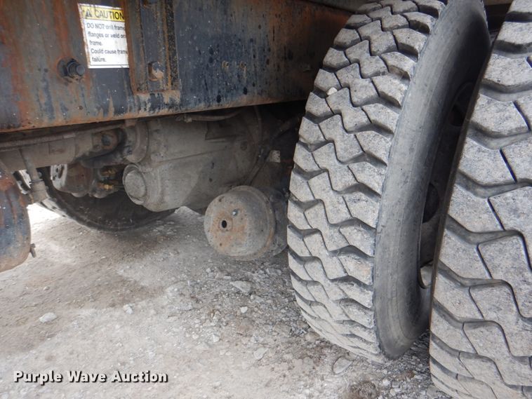 image for item HX9170 2007 Crane Carrier Low Entry  refuse truck