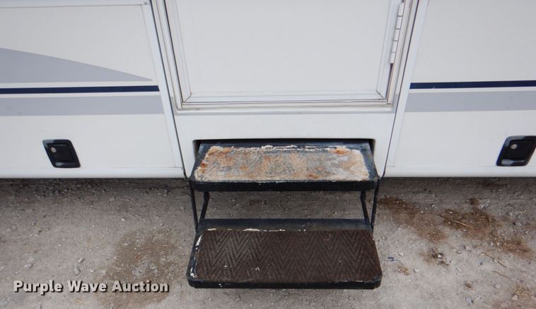 image for item HX9174 2002 Trail Lite Condor  RV