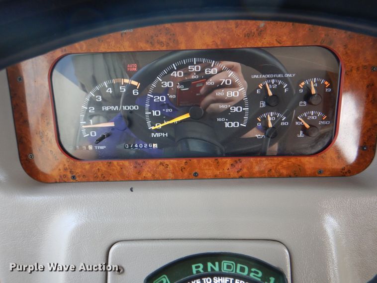 image for item HX9174 2002 Trail Lite Condor  RV