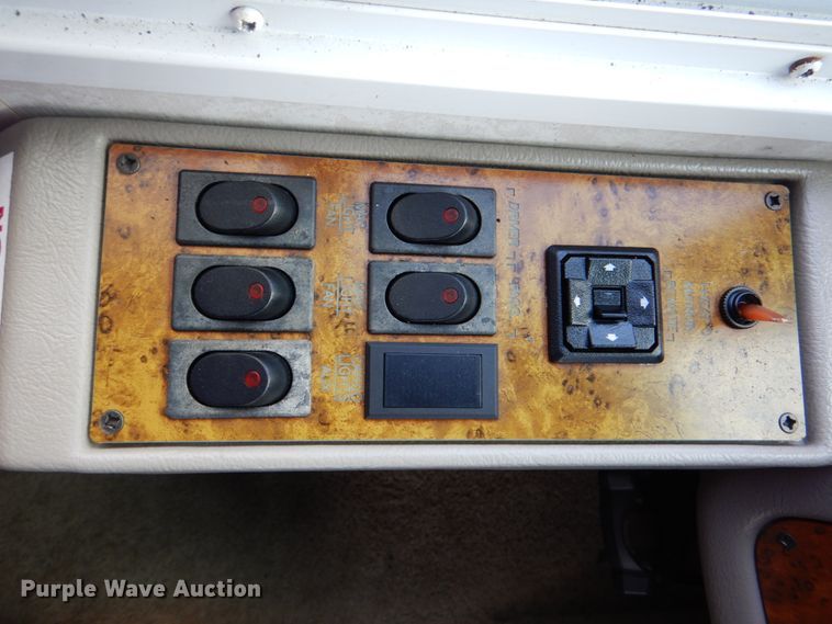 image for item HX9174 2002 Trail Lite Condor  RV