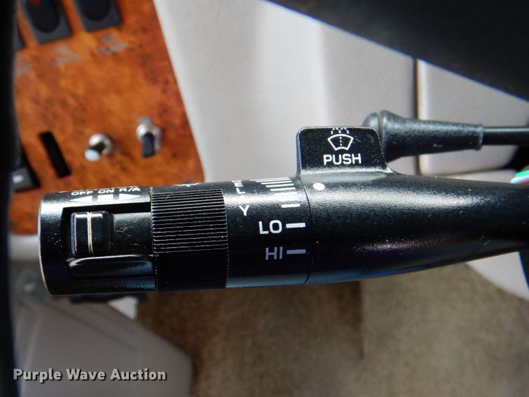 image for item HX9174 2002 Trail Lite Condor  RV