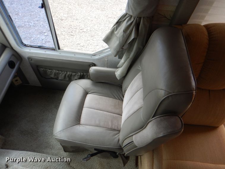 image for item HX9174 2002 Trail Lite Condor  RV