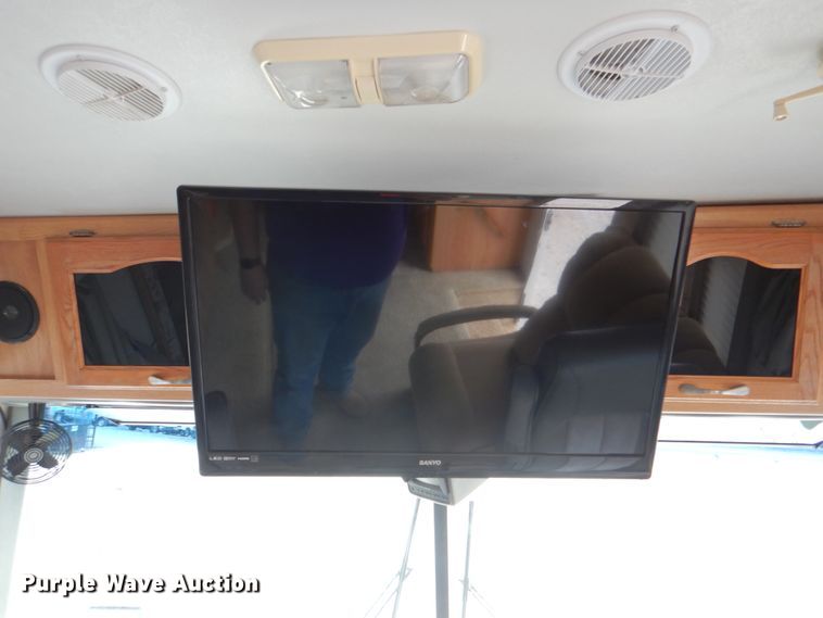 image for item HX9174 2002 Trail Lite Condor  RV