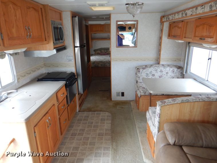 image for item HX9174 2002 Trail Lite Condor  RV