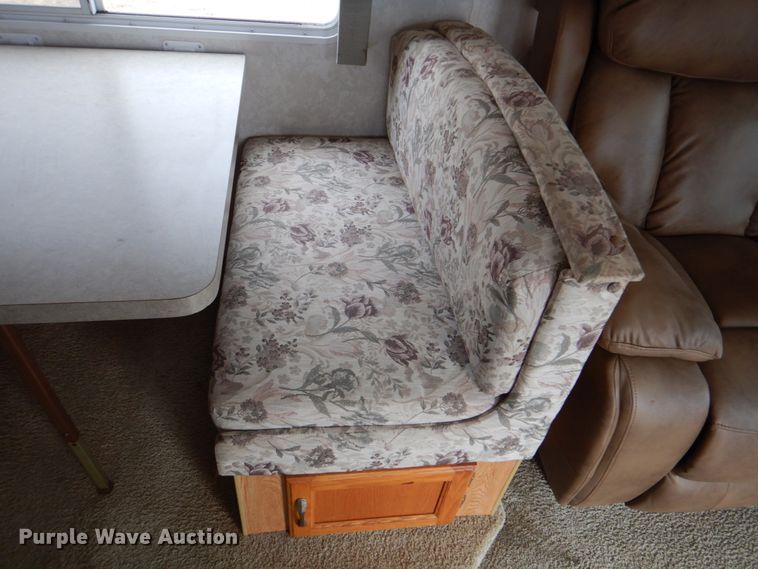 image for item HX9174 2002 Trail Lite Condor  RV