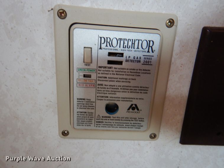 image for item HX9174 2002 Trail Lite Condor  RV