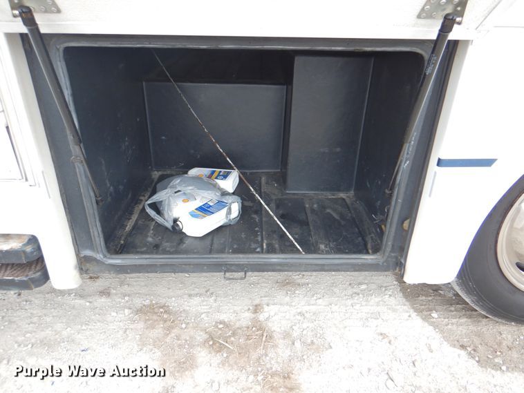 image for item HX9174 2002 Trail Lite Condor  RV