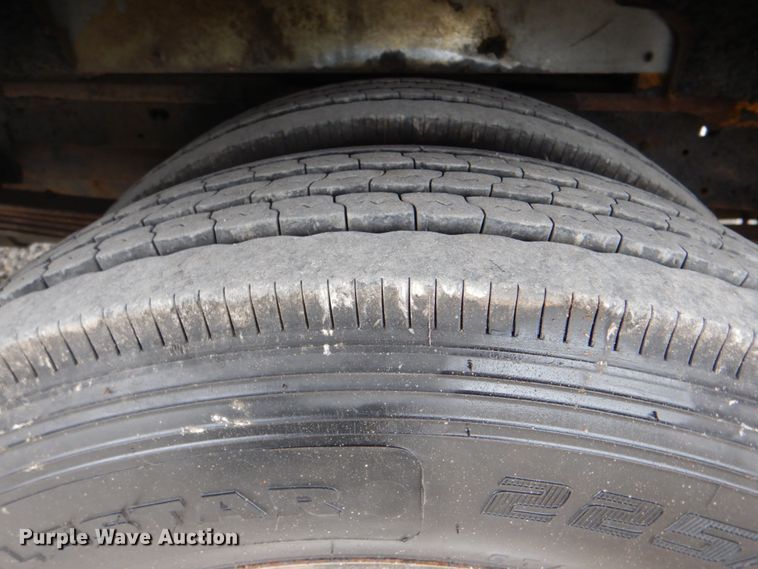 image for item HX9174 2002 Trail Lite Condor  RV