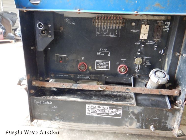 image for item HX9178 Miller Big Blue Air Pak  welder/generator