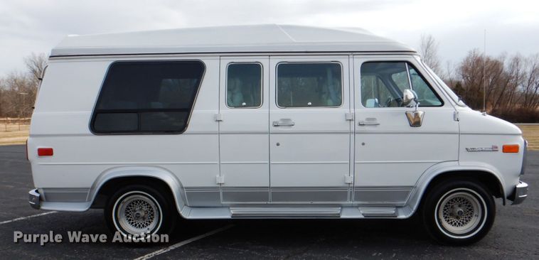 image for item HX9179 1990 GMC Vandura  van