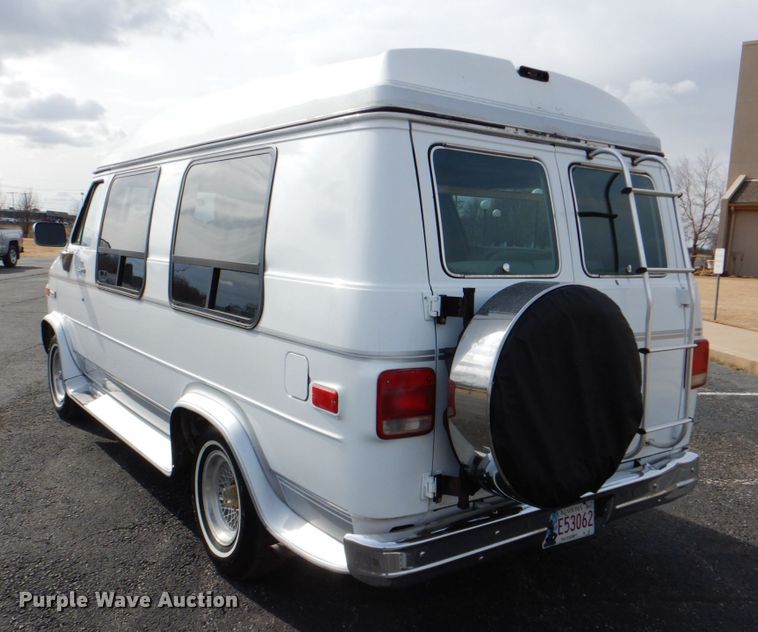 image for item HX9179 1990 GMC Vandura  van