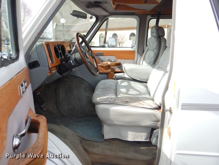 image for item HX9179 1990 GMC Vandura  van