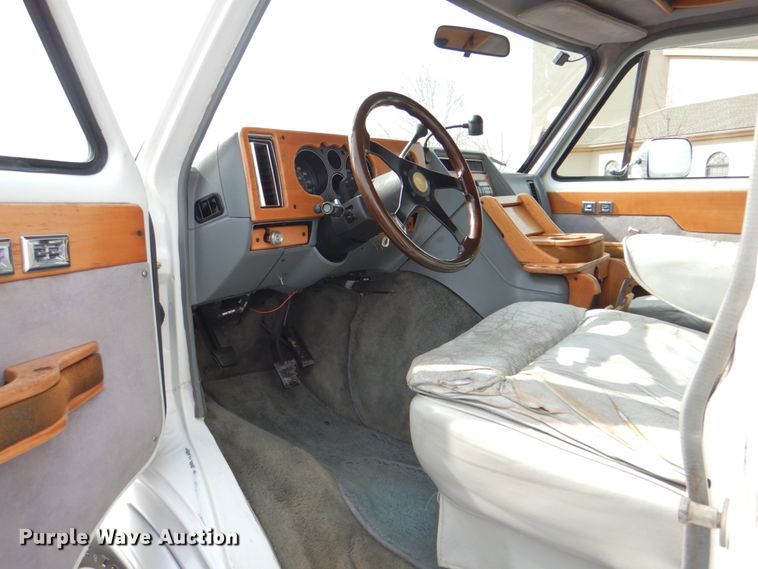 image for item HX9179 1990 GMC Vandura  van