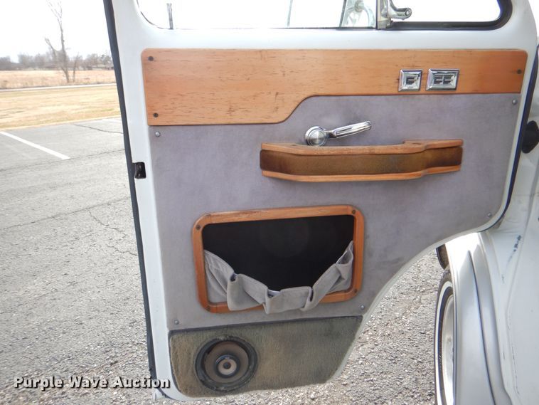image for item HX9179 1990 GMC Vandura  van