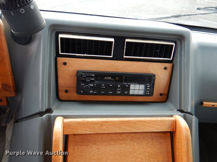 image for item HX9179 1990 GMC Vandura  van