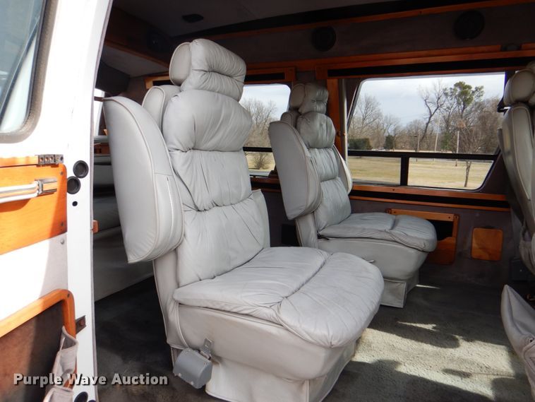 image for item HX9179 1990 GMC Vandura  van