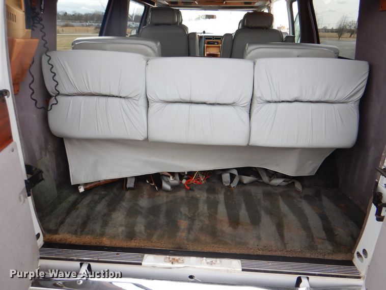 image for item HX9179 1990 GMC Vandura  van