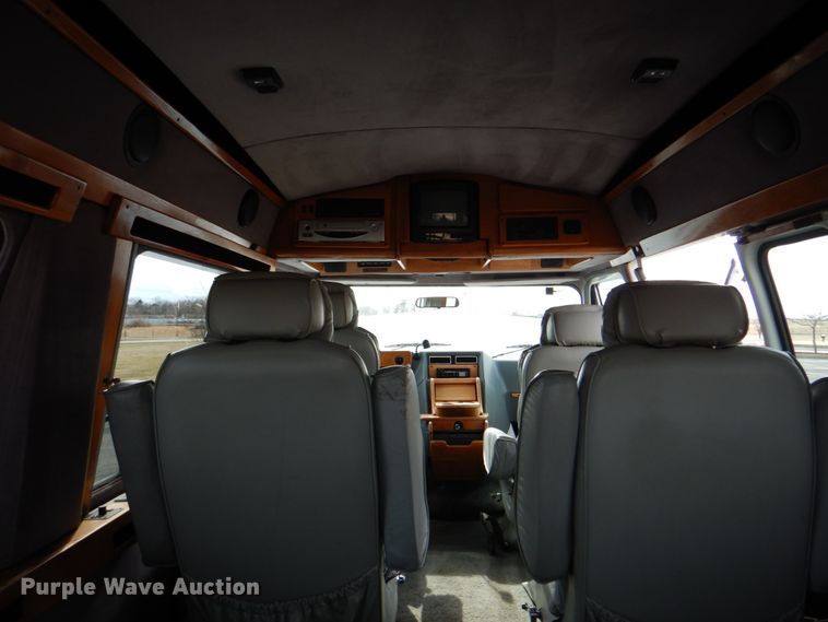 image for item HX9179 1990 GMC Vandura  van