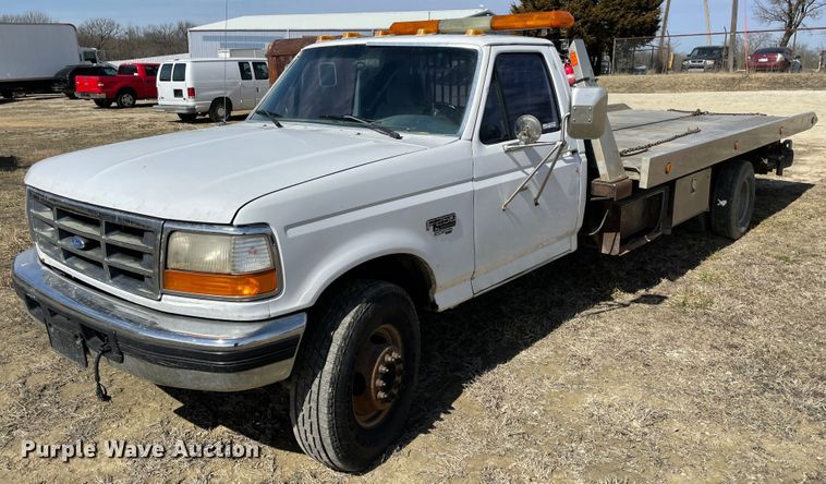 image for item HX9832 1995 Ford F450 Super Duty  rollback truck
