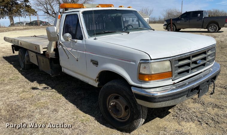 image for item HX9832 1995 Ford F450 Super Duty  rollback truck