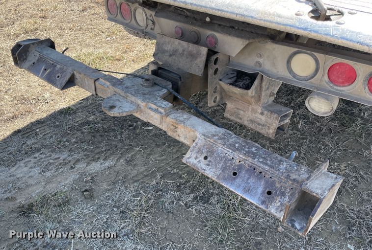 image for item HX9832 1995 Ford F450 Super Duty  rollback truck