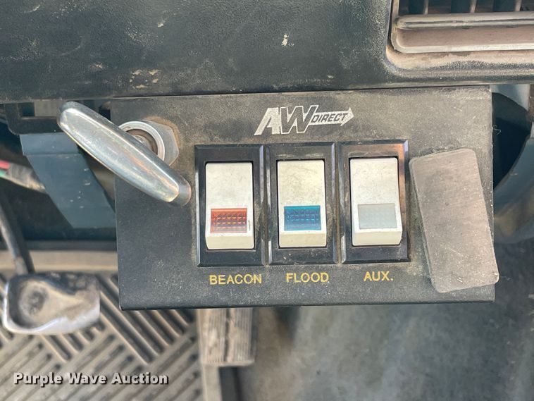 image for item HX9832 1995 Ford F450 Super Duty  rollback truck